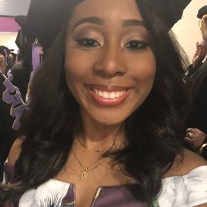 Meet your Posher, Candace